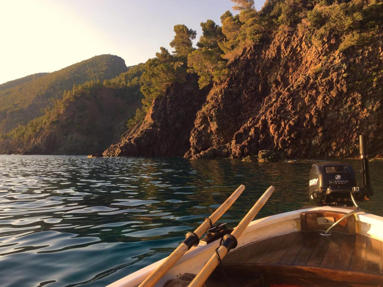 Agriturismo Costa Di Campo เวอนาซซา ภายนอก รูปภาพ